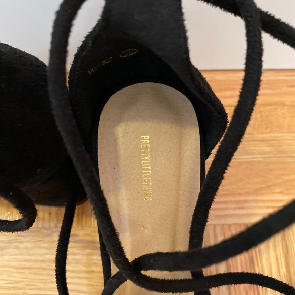 Pretty Little Thing Heel Sandals - Picture 4 of 5